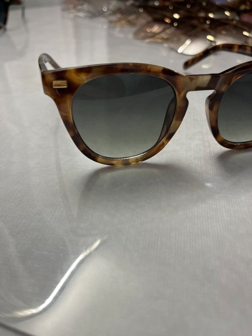AIRE Evolution Sunglasses Dark Tortoise Round Gradient Lens Classic - Picture 8 of 12
